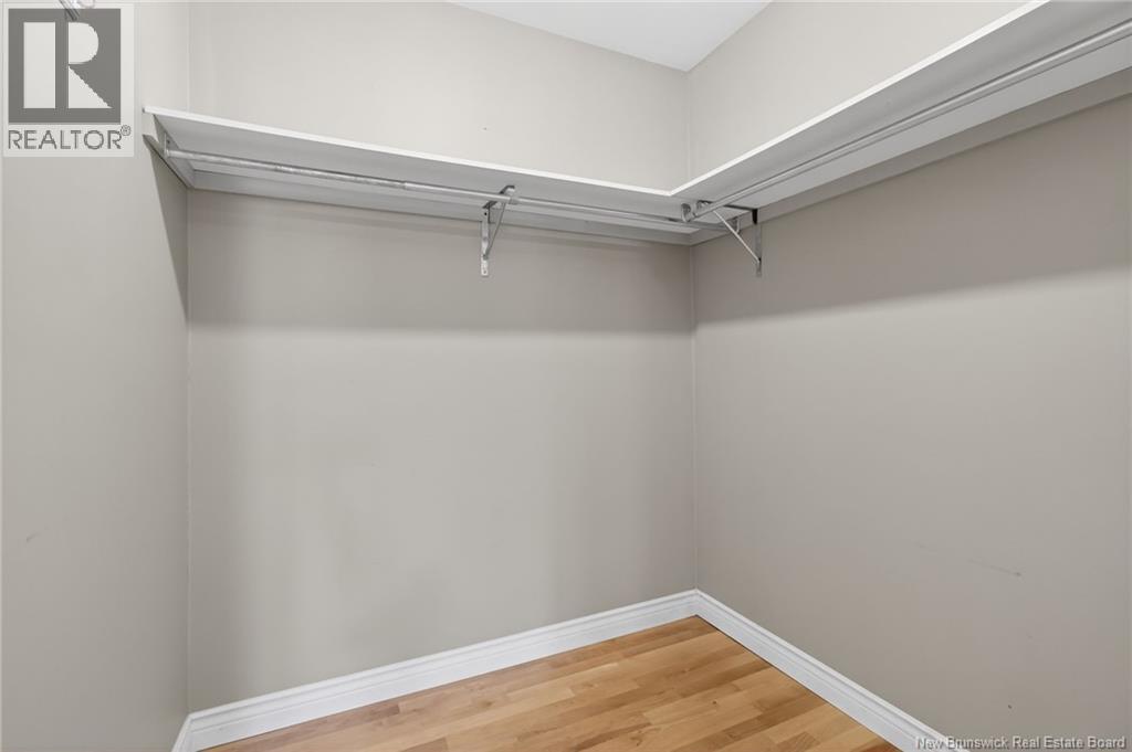 369 Eunice Avenue - 43