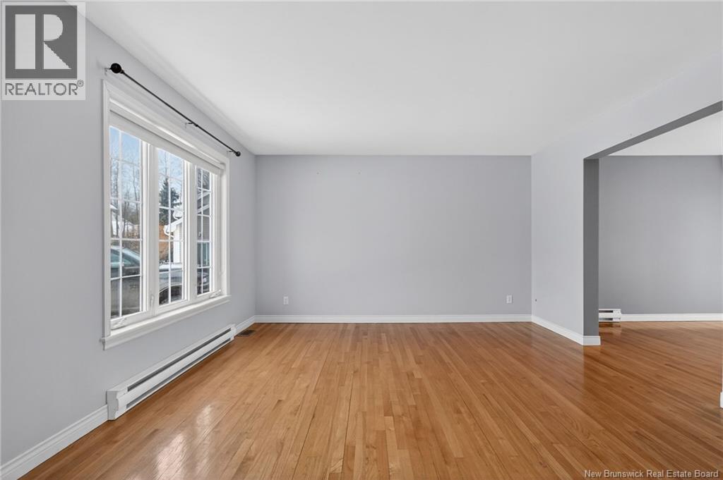 369 Eunice Avenue - 29