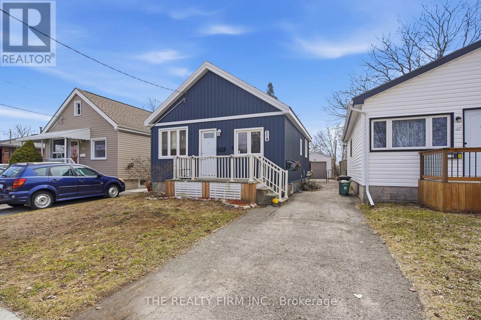 119 CONNAUGHT AVENUE - 1