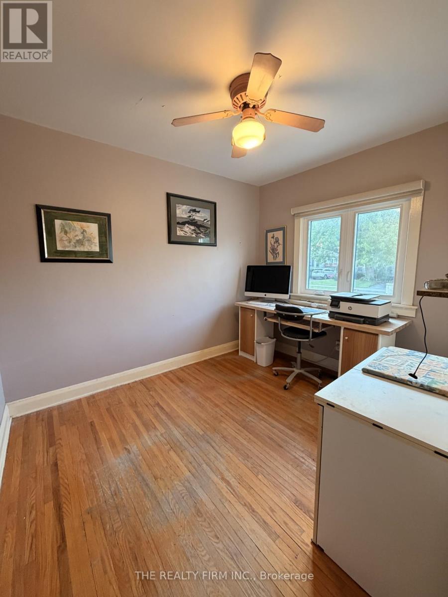 119 CONNAUGHT AVENUE - 10