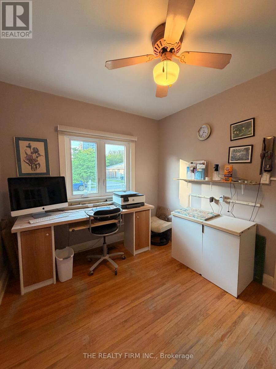 119 CONNAUGHT AVENUE - 11
