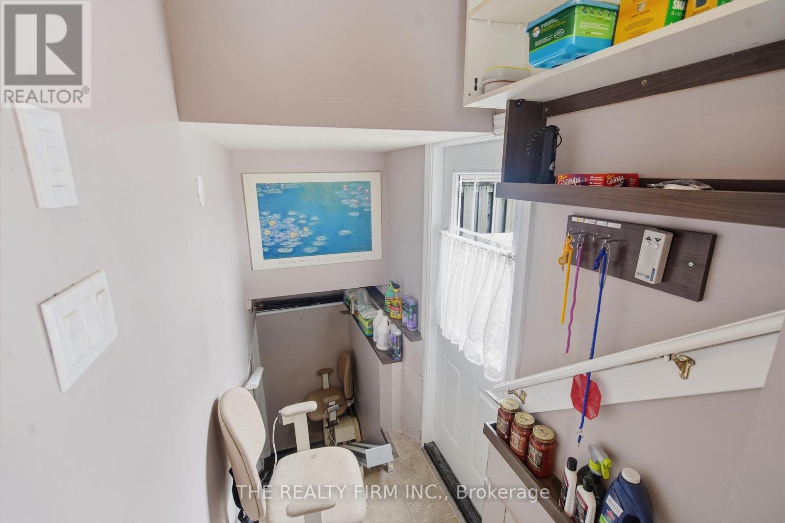 119 CONNAUGHT AVENUE - 20