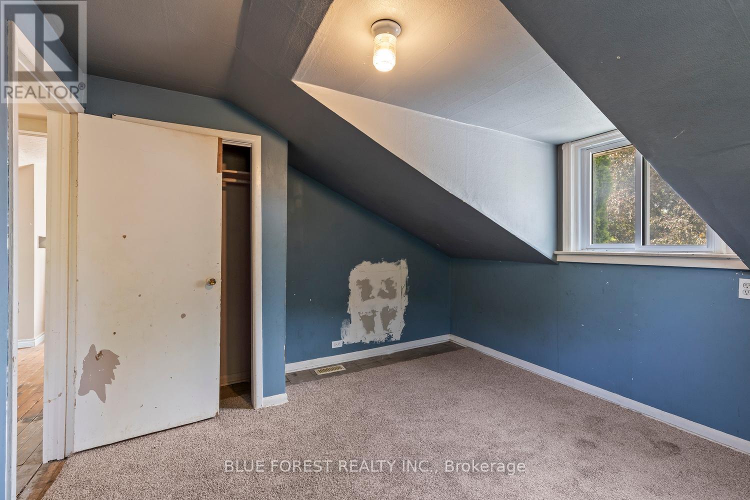 10 HENRY STREET - 22