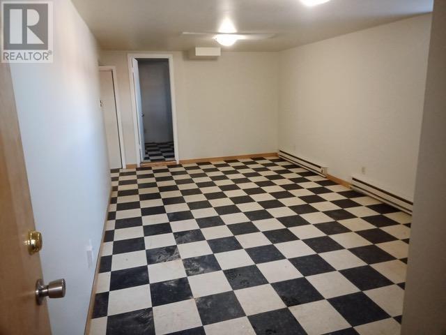 279 Frederica Street W - 13