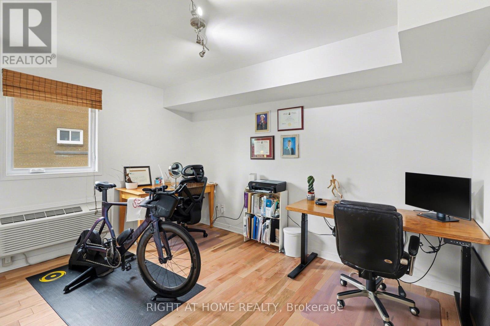 #202 646 CUMMINGS AVENUE - 29
