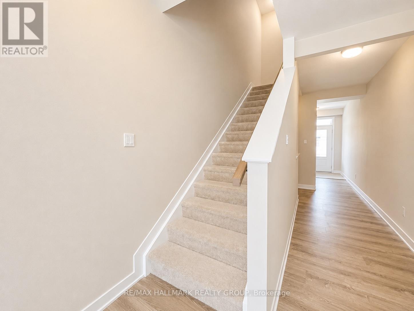 3 Bed, 3 Bath House for Rent in Ottawa – 27 PUMICE PLACE, Ottawa – MLS# X13433470 - Image 12