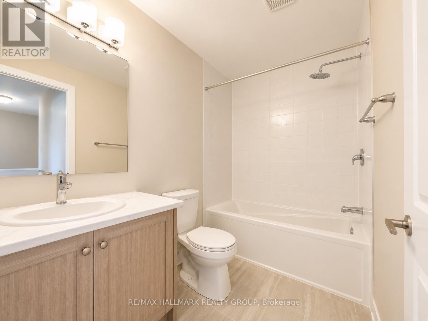 3 Bed, 3 Bath House for Rent in Ottawa – 27 PUMICE PLACE, Ottawa – MLS# X13433470 - Image 16