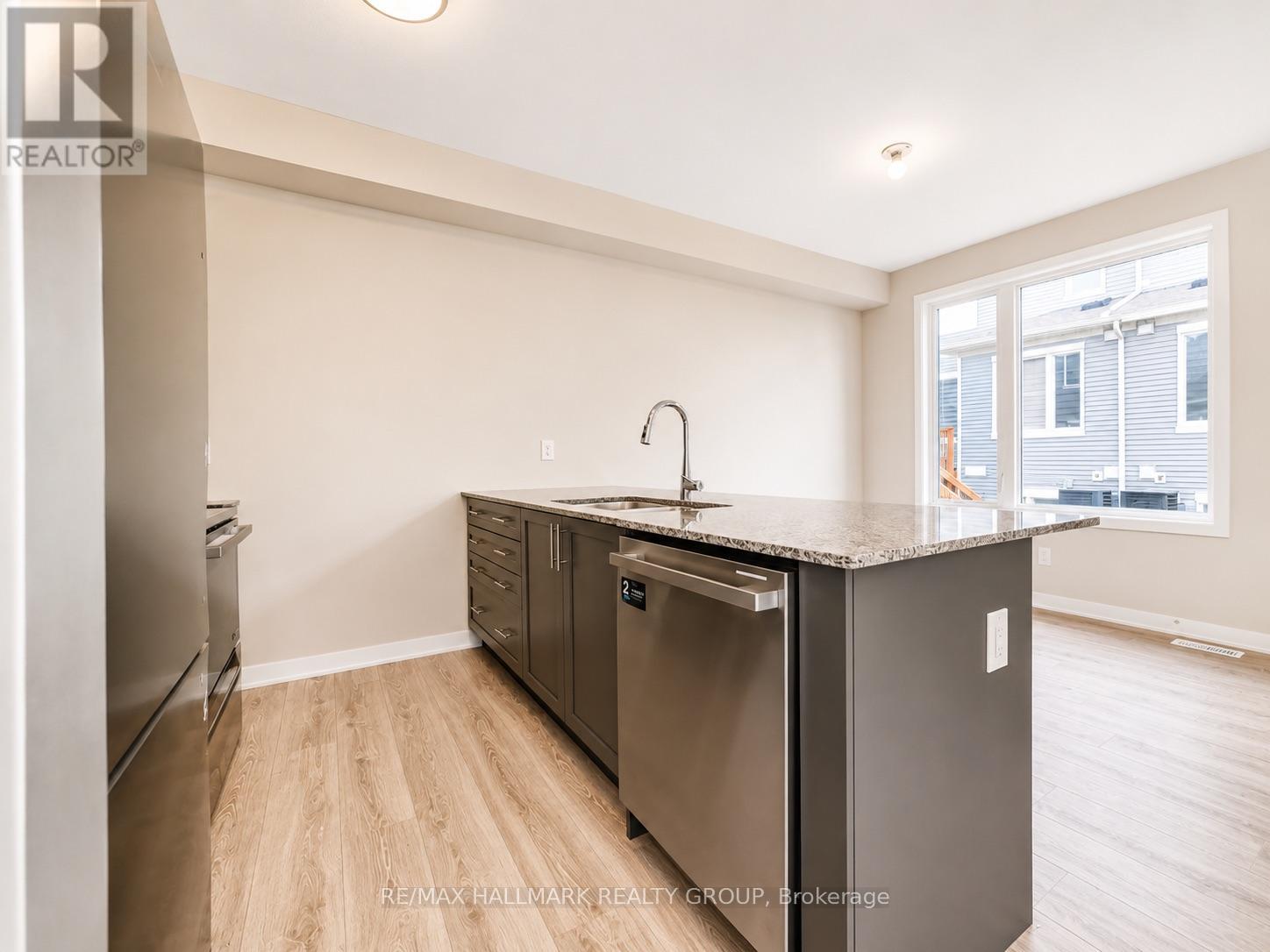 3 Bed, 3 Bath House for Rent in Ottawa – 27 PUMICE PLACE, Ottawa – MLS# X13433470 - Image 8