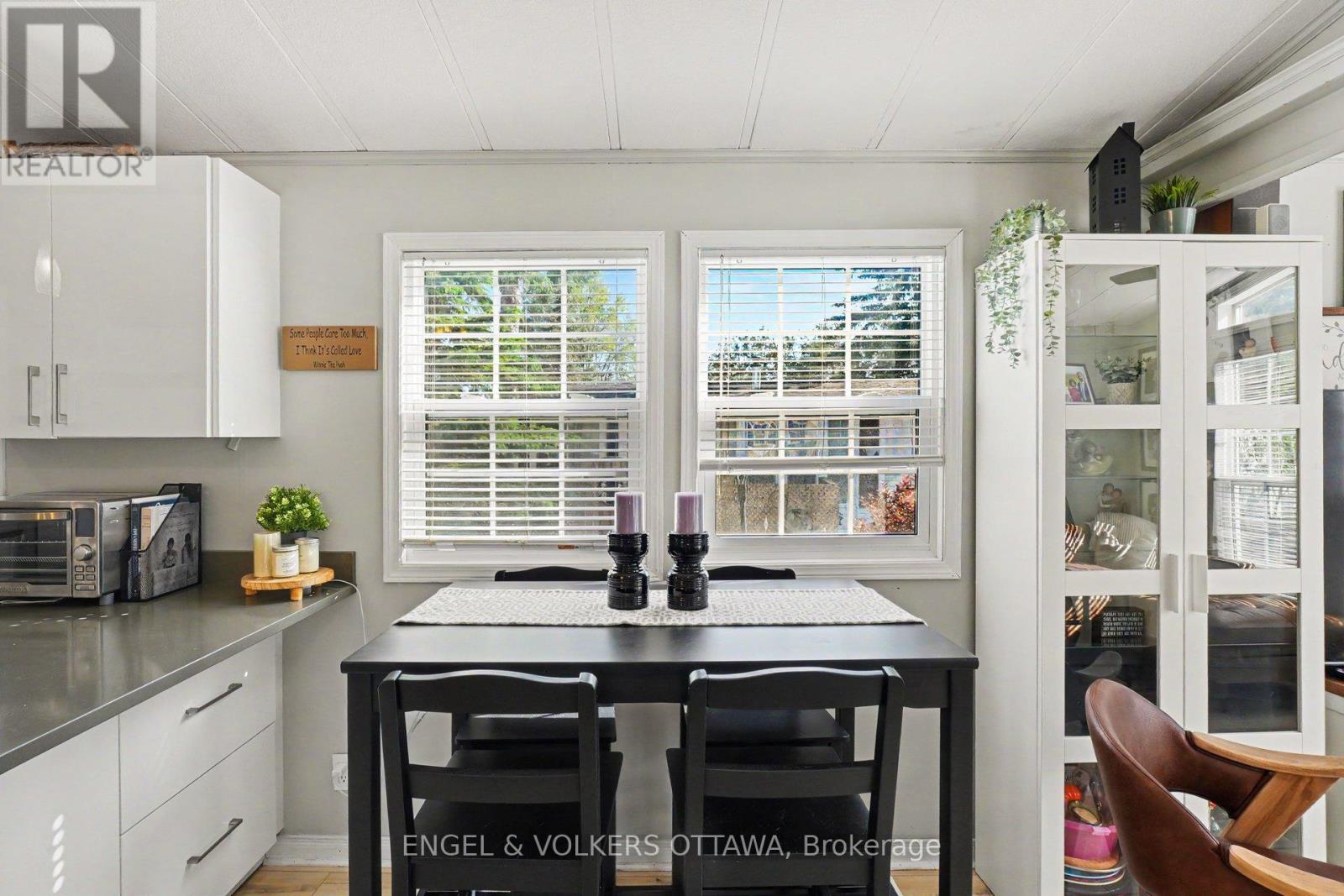 2 KELLY SAND WAY — photo 11 of 34