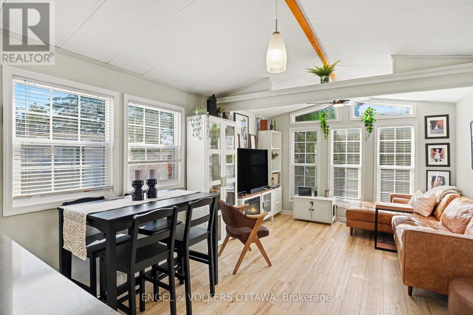 2 KELLY SAND WAY — photo 12 of 34