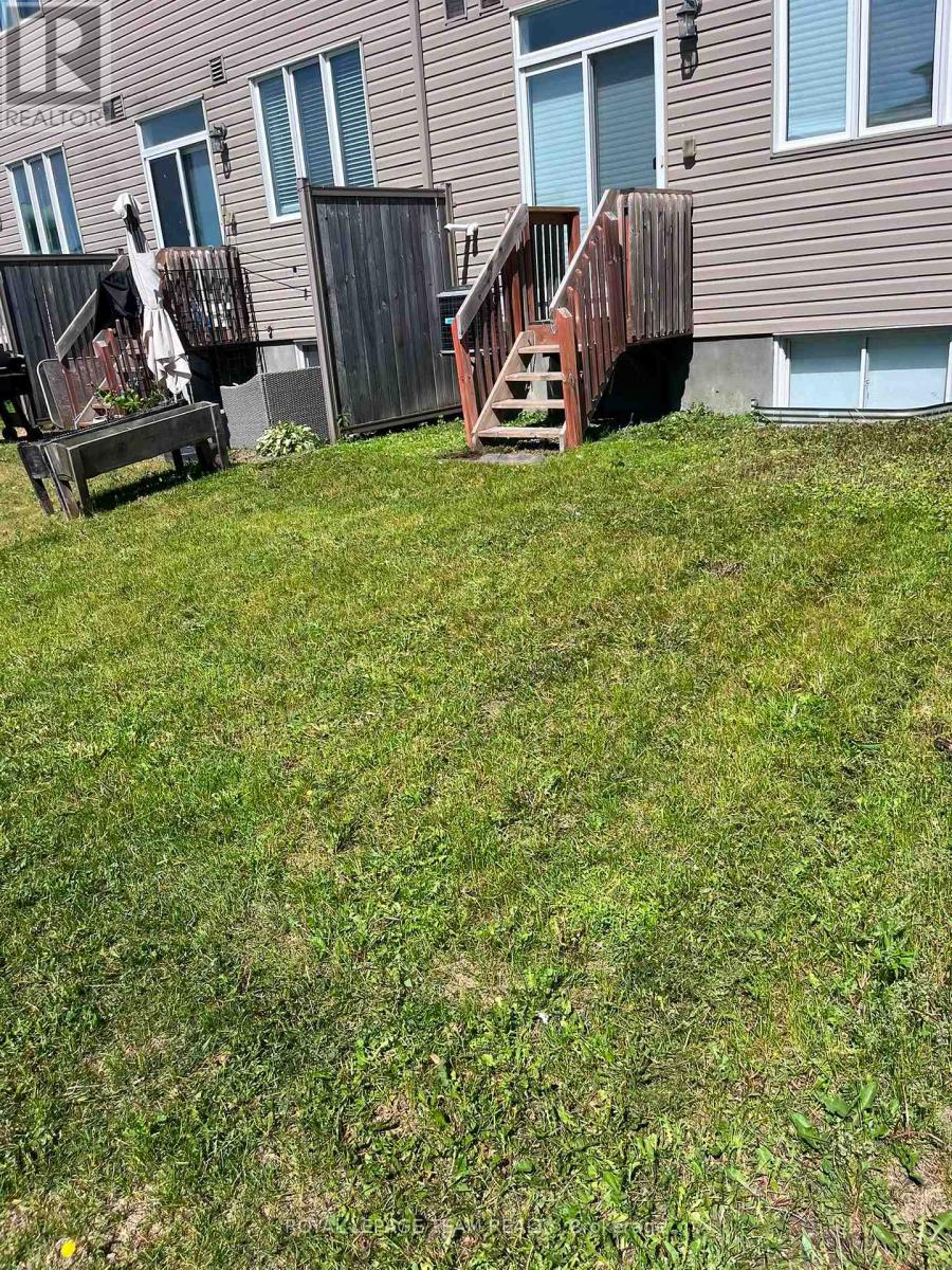 195 KIMPTON DRIVE — photo 15 of 16