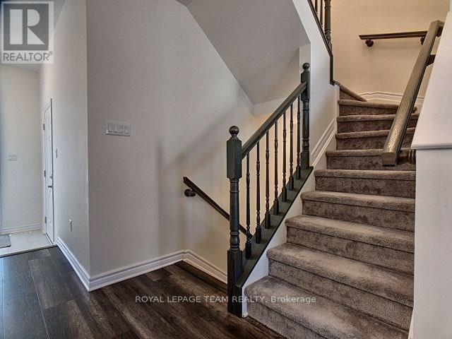 195 KIMPTON DRIVE — photo 6 of 16