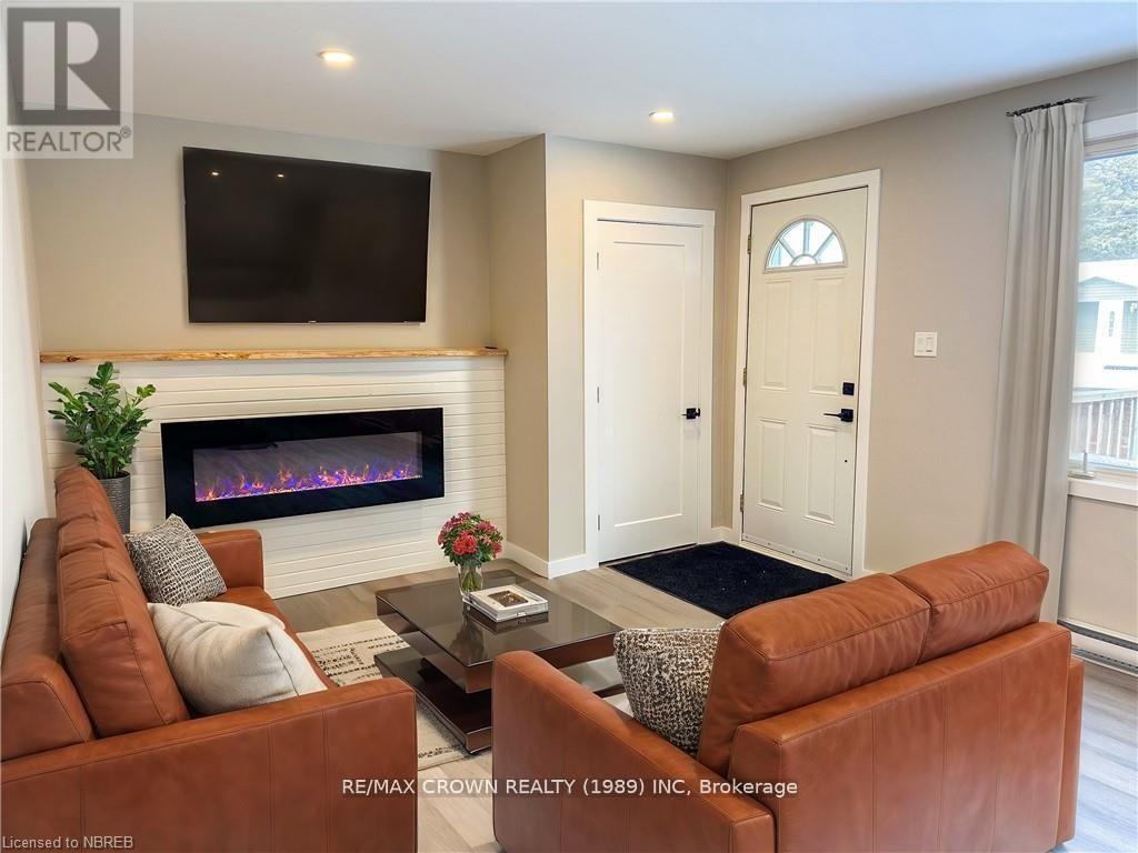 479 ANGUS AVENUE - 2