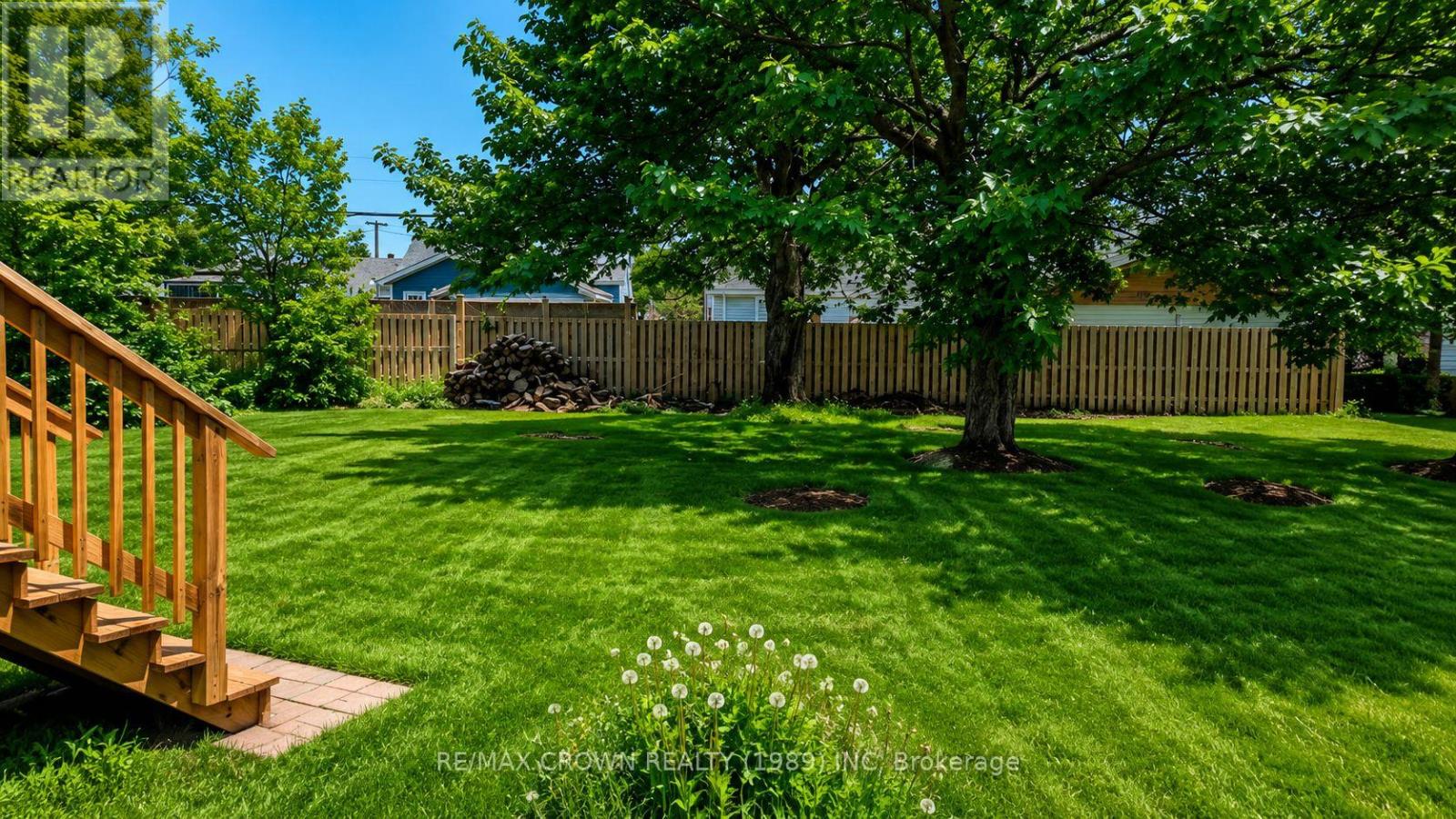 479 ANGUS AVENUE - 18
