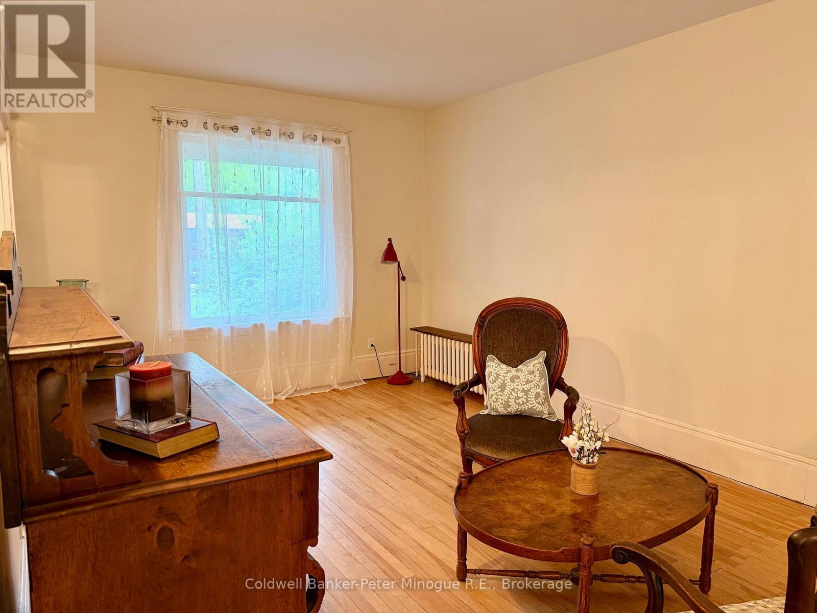 847 MCINTYRE STREET W - 9