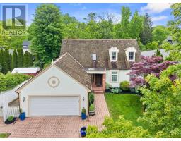 27 OAK DRIVE