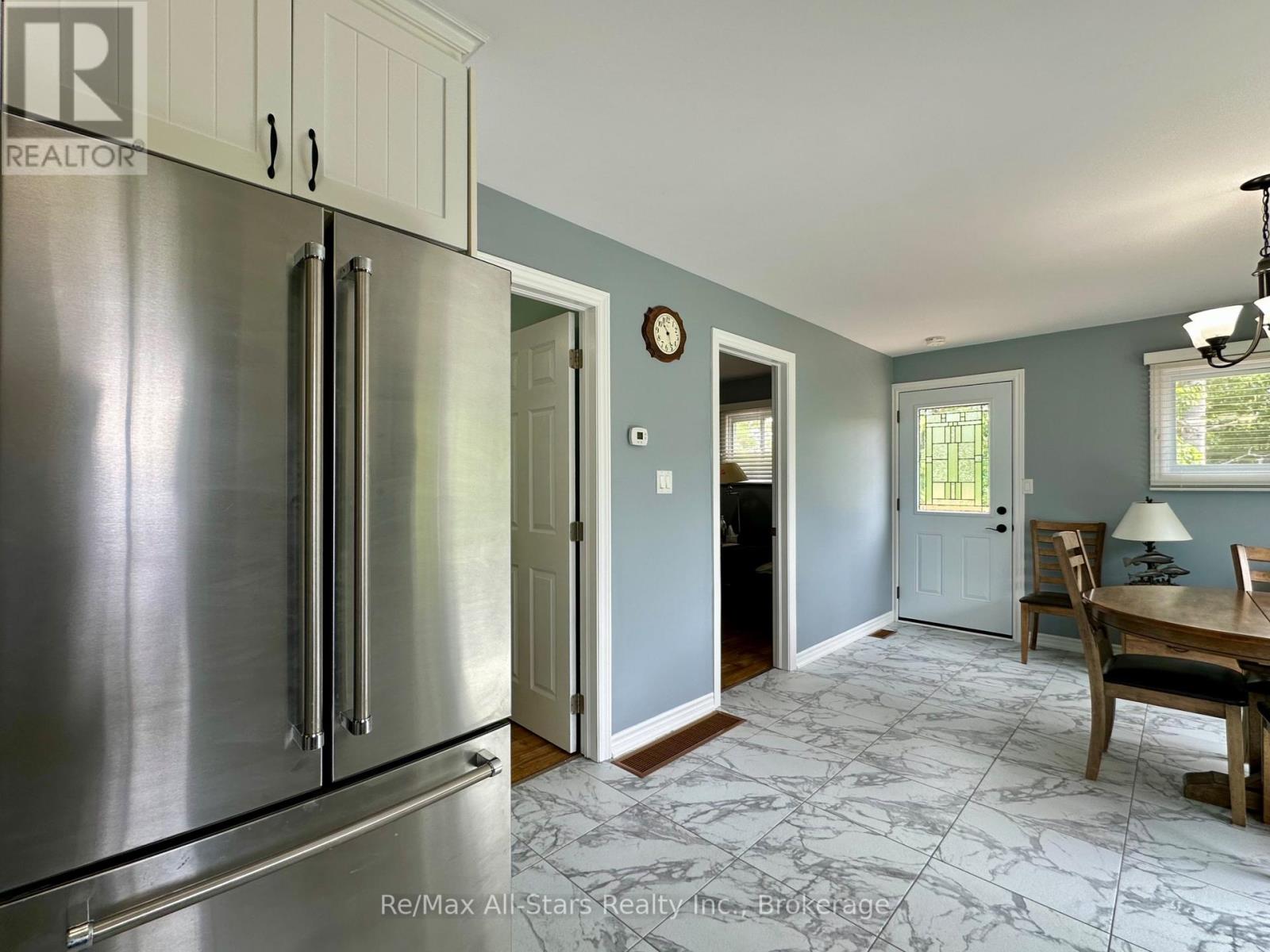 506 KENNEDY DRIVE - 11