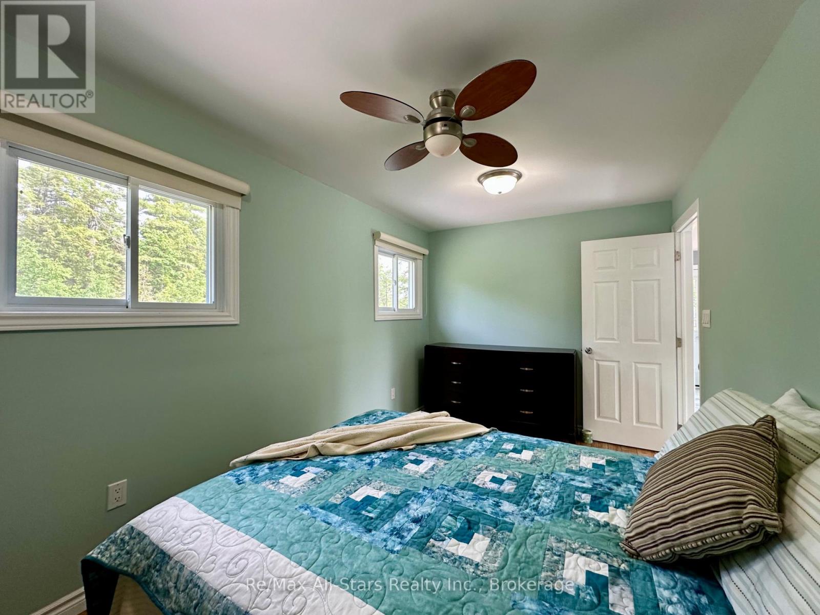 506 KENNEDY DRIVE - 12