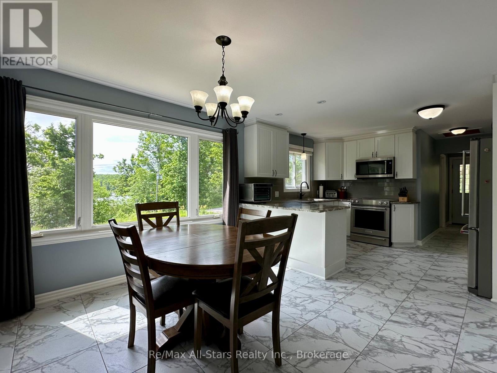 506 KENNEDY DRIVE - 16