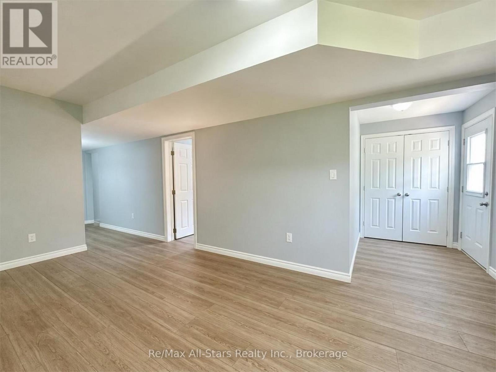 506 KENNEDY DRIVE - 27