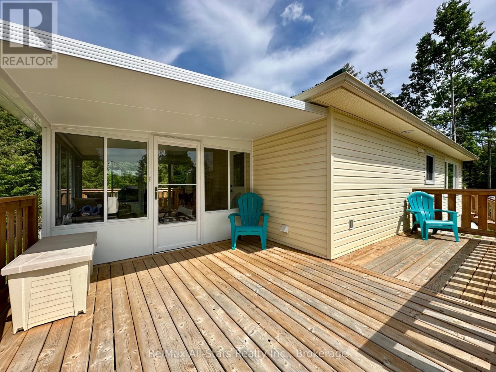 506 KENNEDY DRIVE - 3