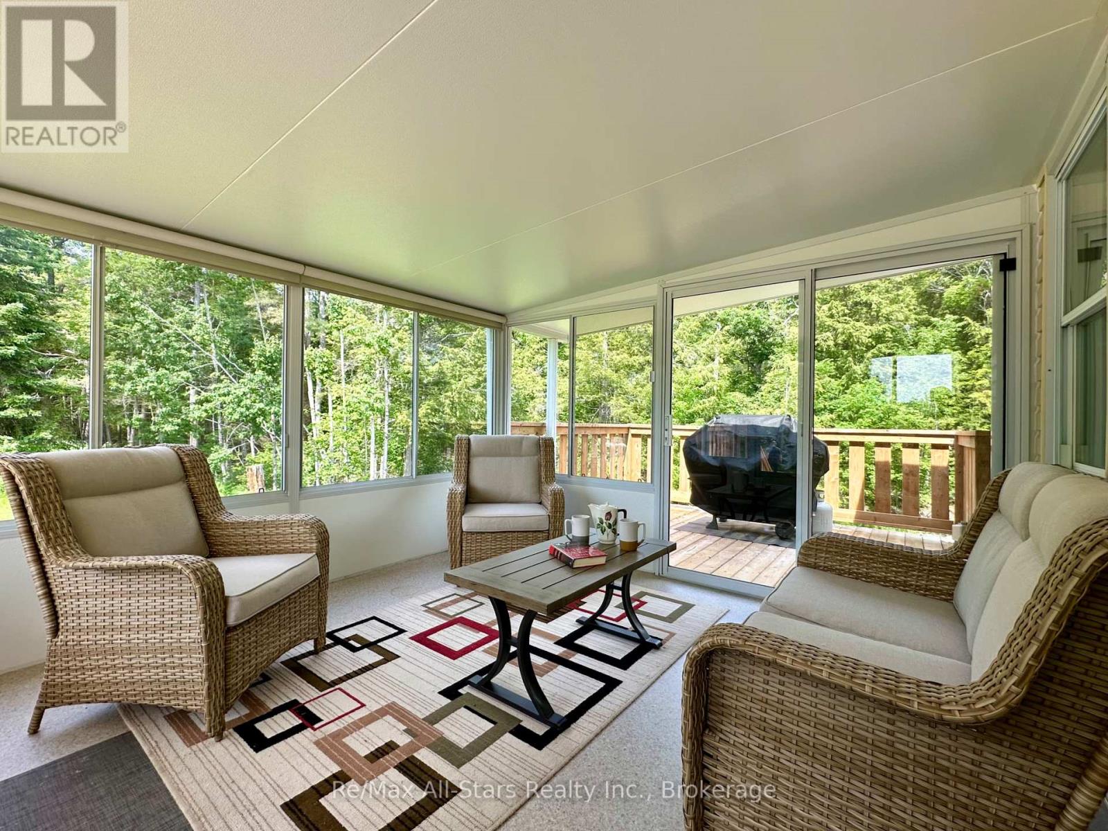 506 KENNEDY DRIVE - 6