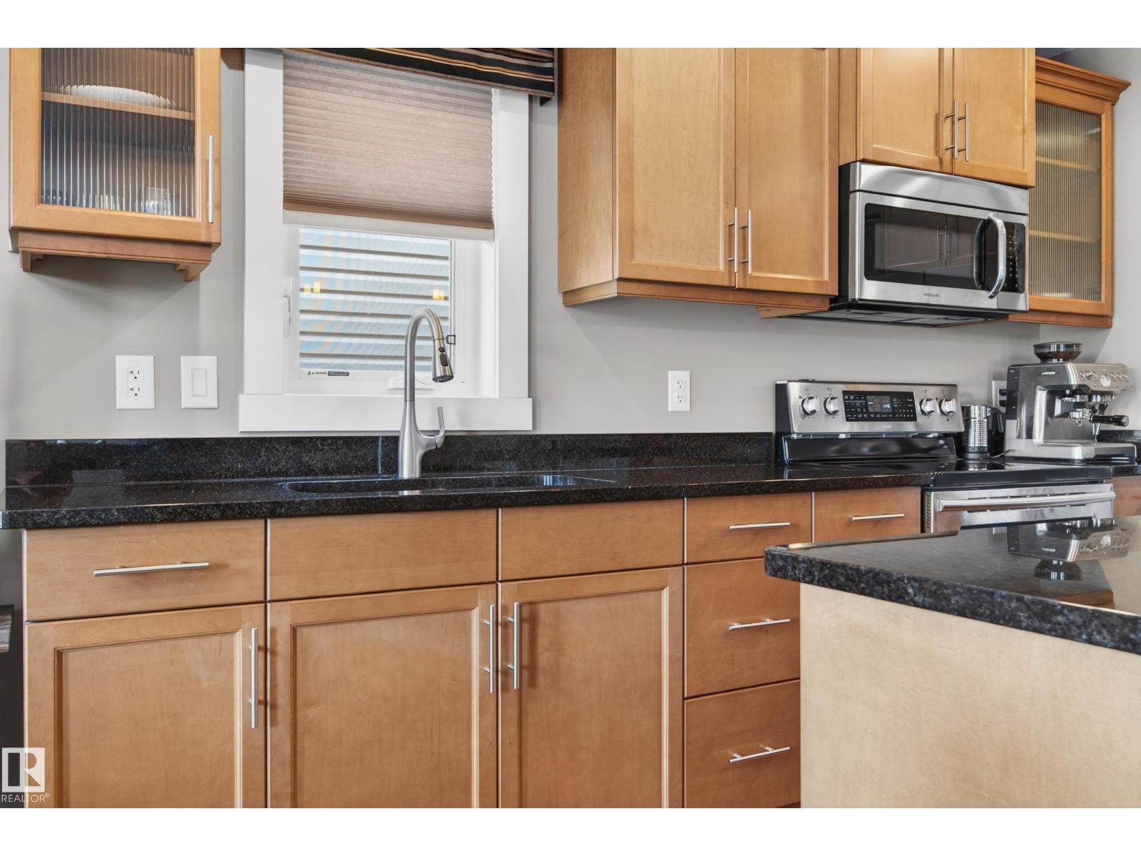 37 CRANSTON PL - 13