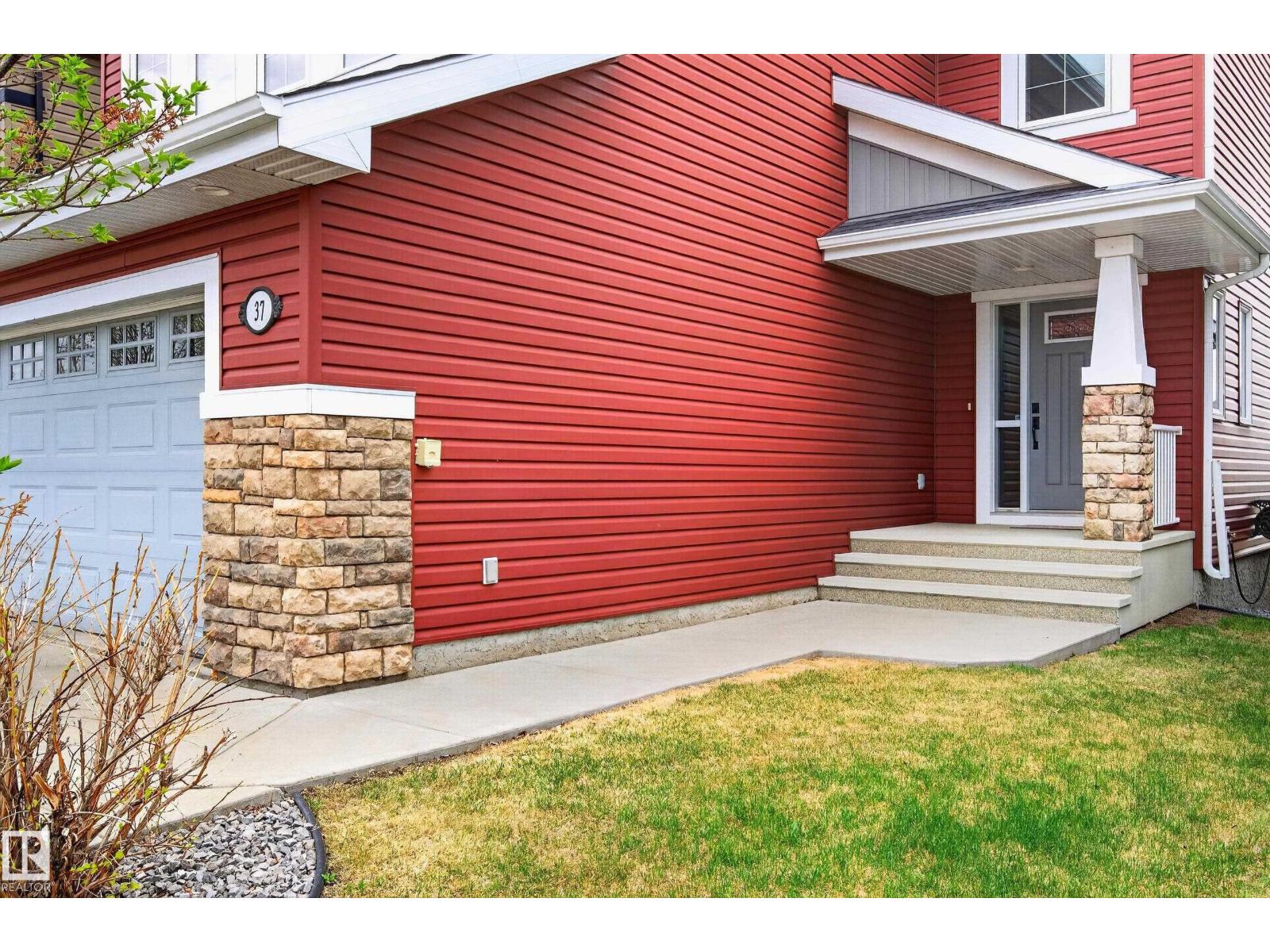 37 CRANSTON PL - 5