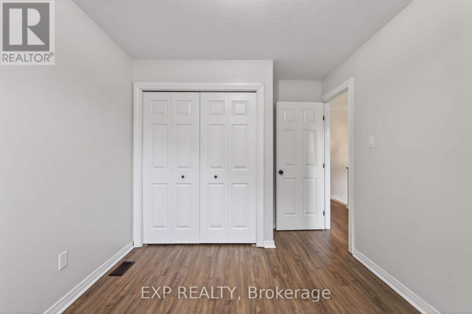11 BOULDER WAY - 13