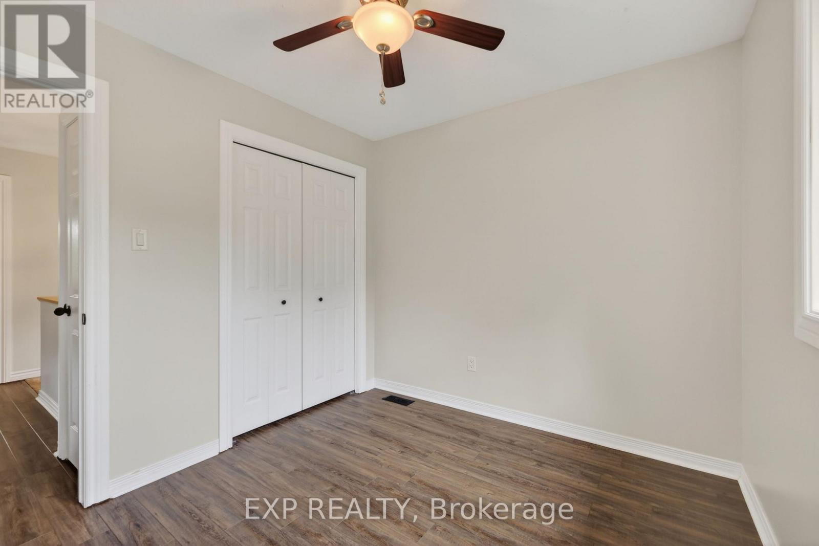 11 BOULDER WAY - 15