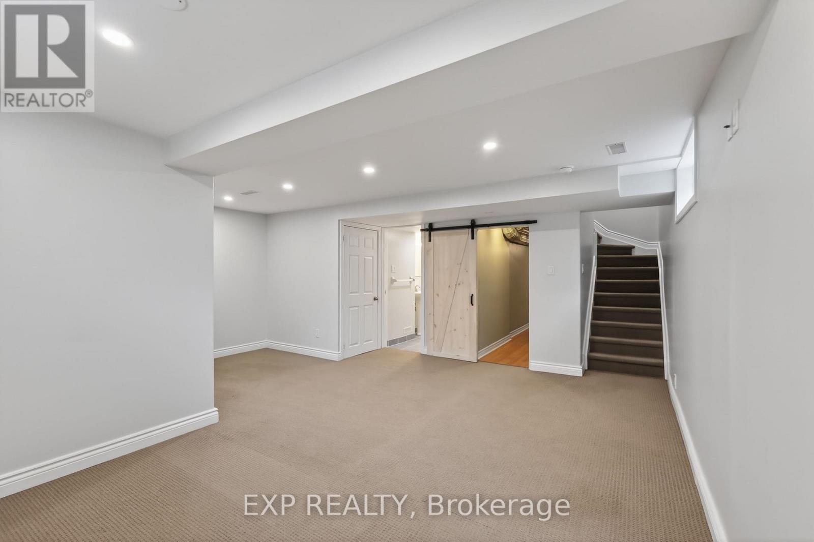 11 BOULDER WAY - 17
