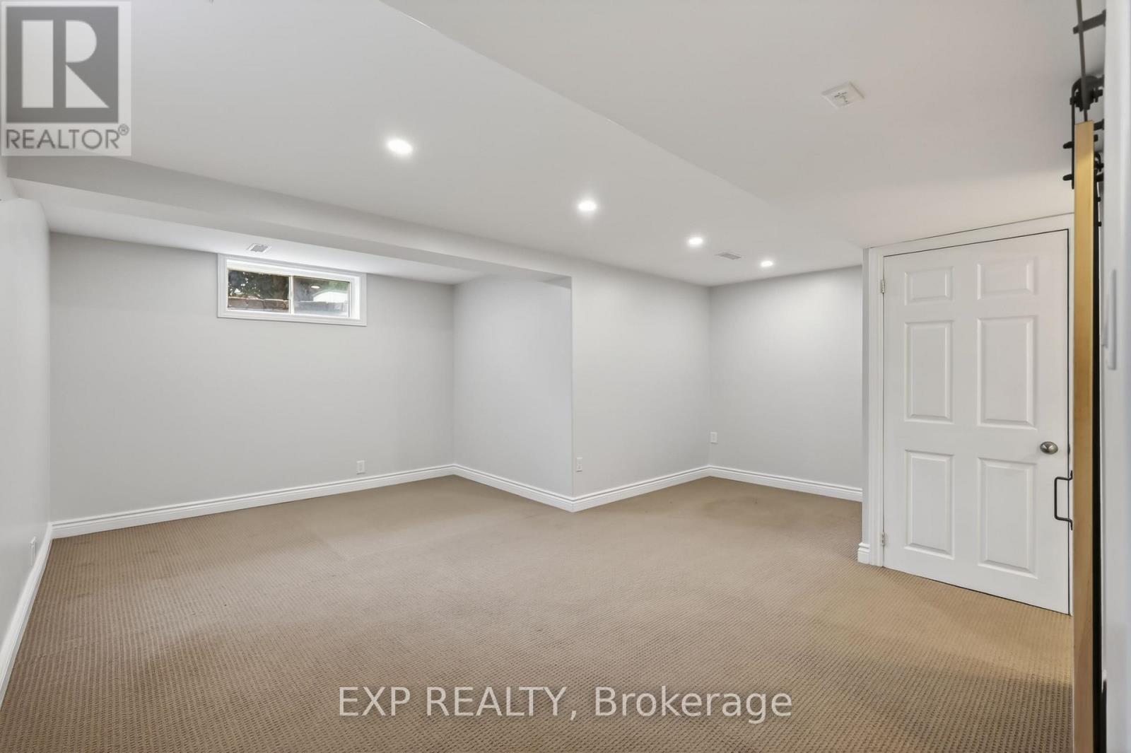 11 BOULDER WAY - 18