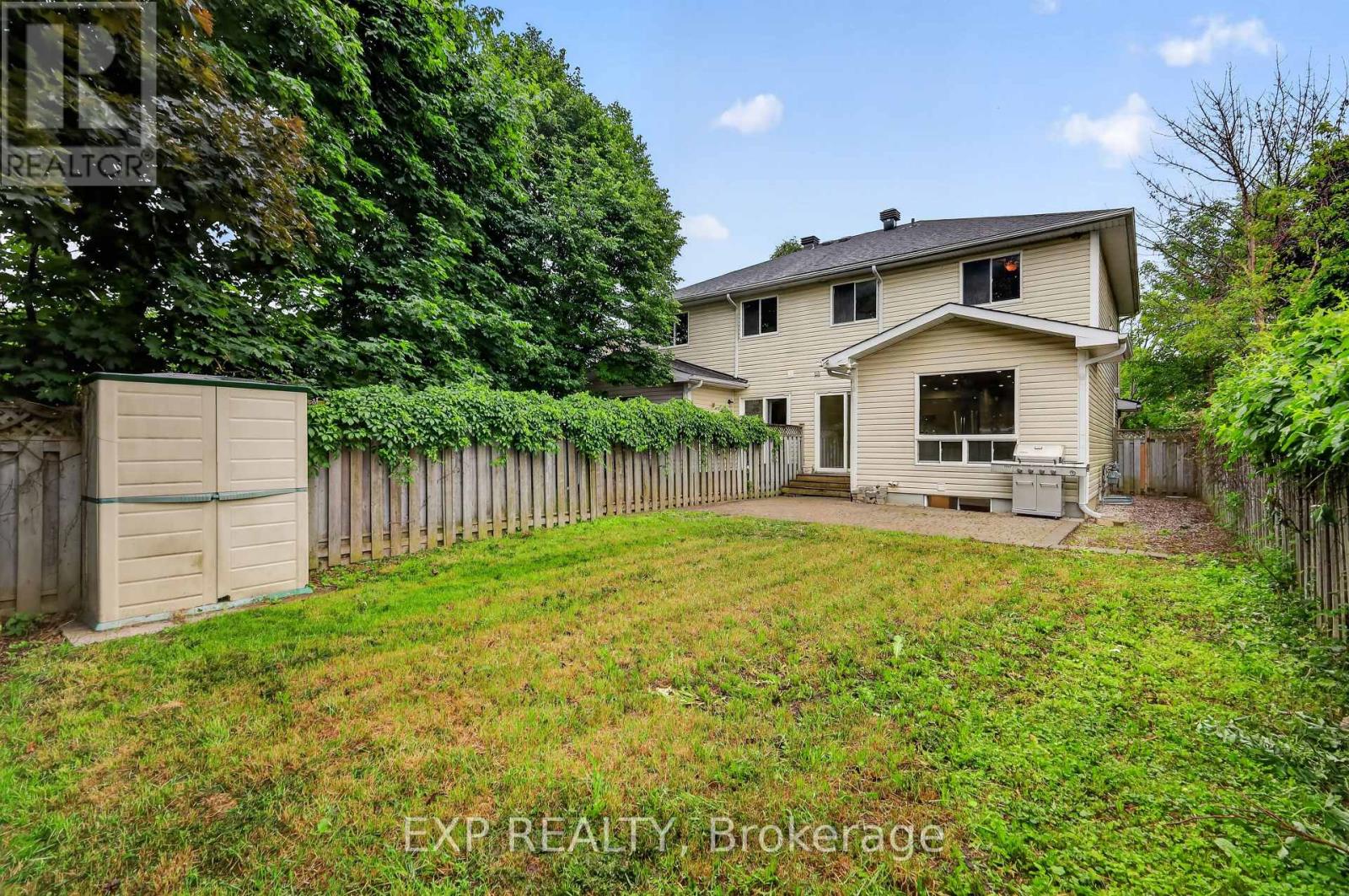 11 BOULDER WAY - 22