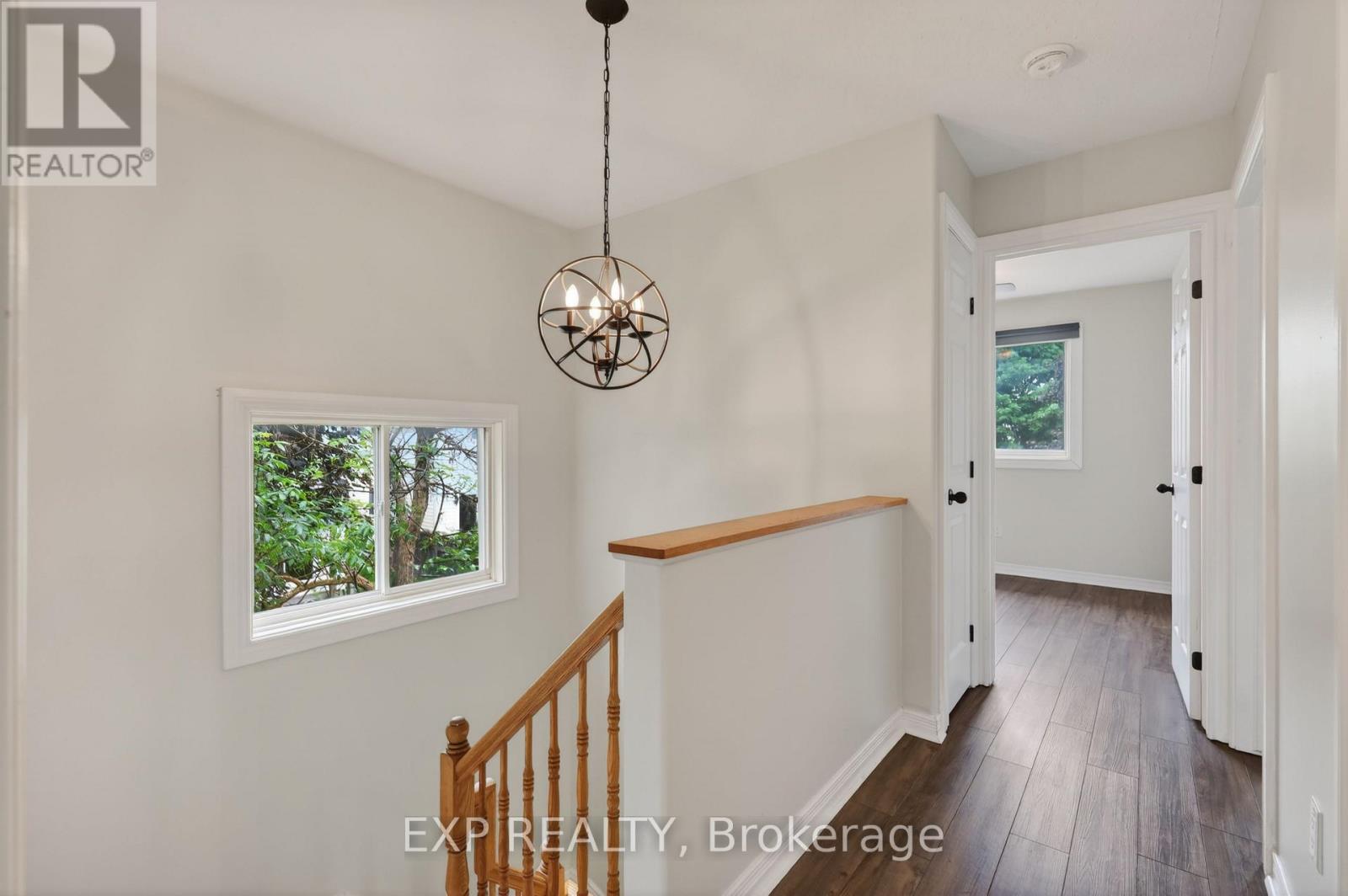 11 BOULDER WAY - 8