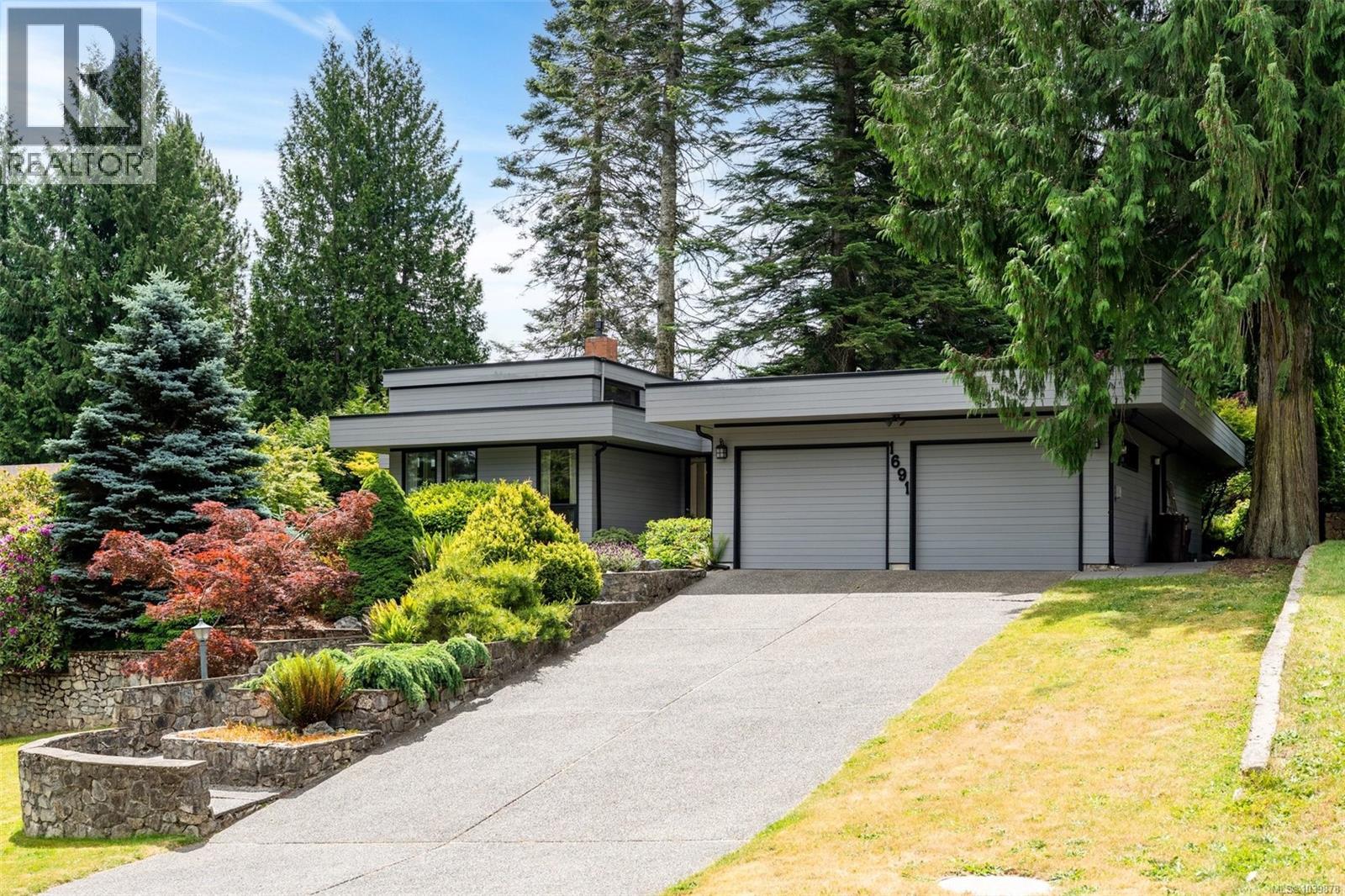 1691 Cresswell Dr - 2