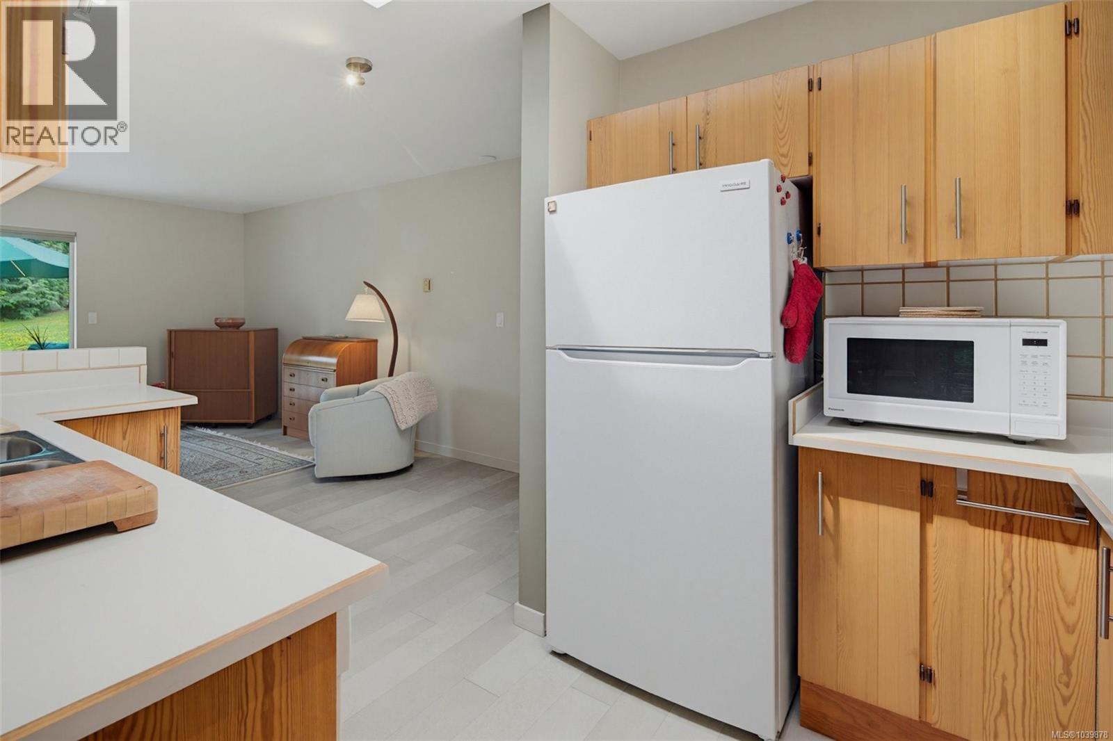 1691 Cresswell Dr - 21