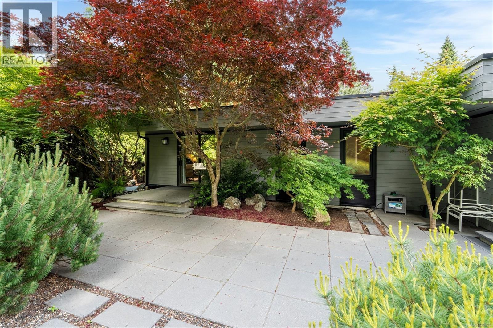 1691 Cresswell Dr - 45