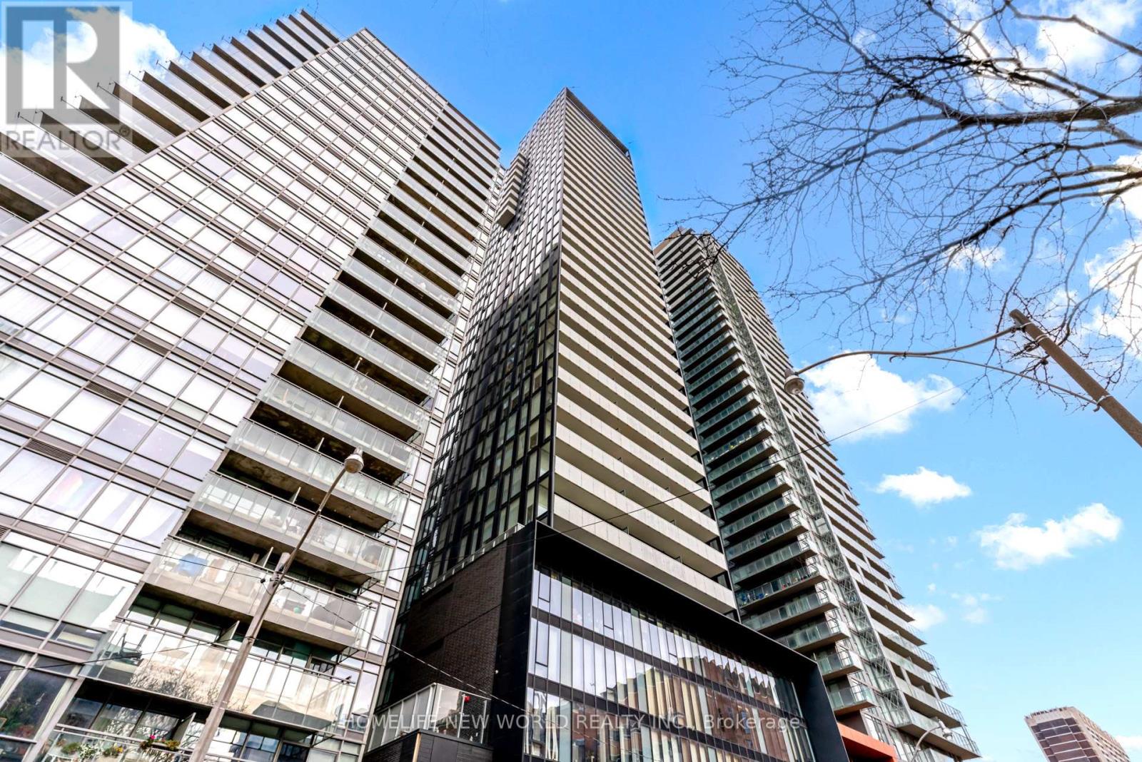 Listing photo of 1606 - 28 WELLESLEY STREET E