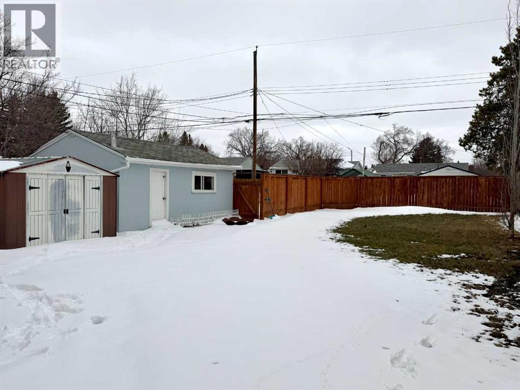 830 6 Avenue - 28