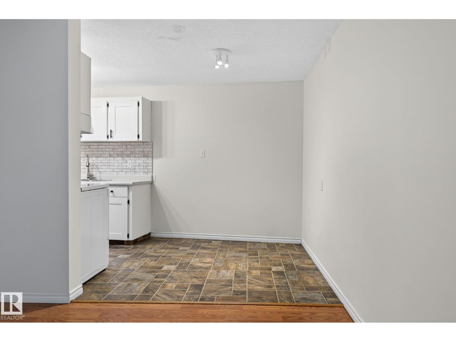 #305 10335 117 ST NW — photo 8