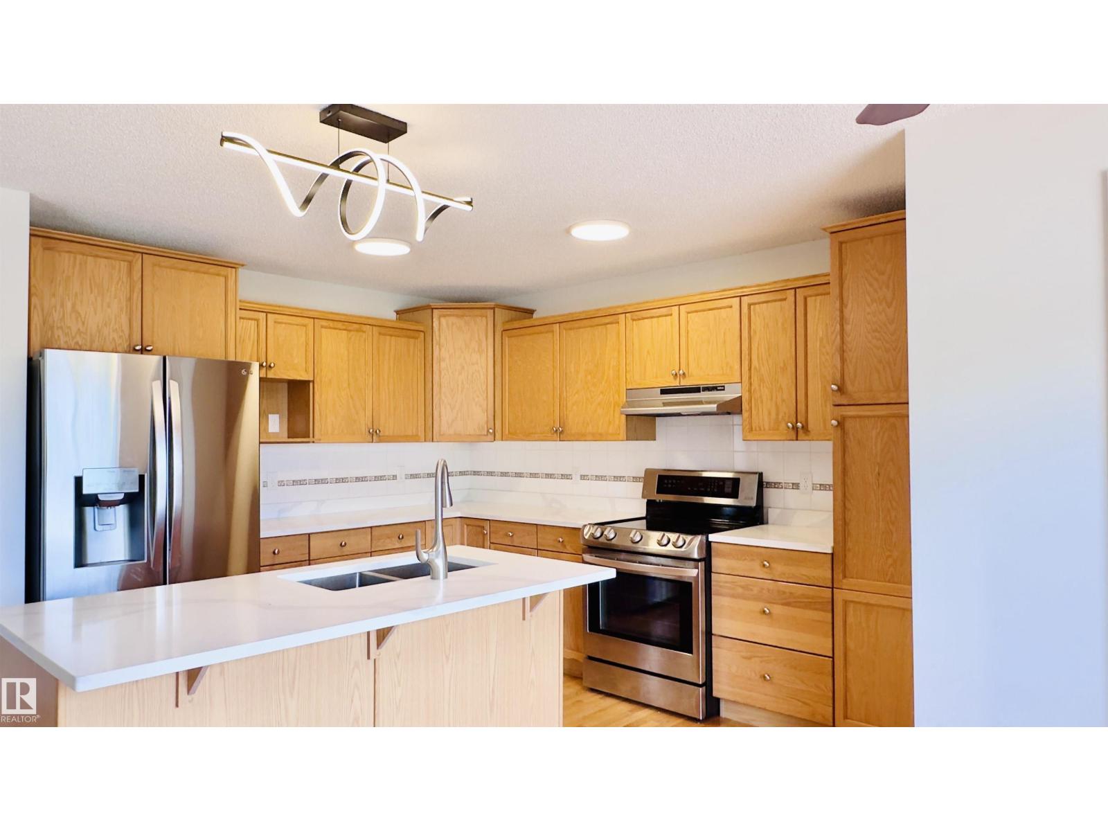 4811 152 AV NW - photo 3