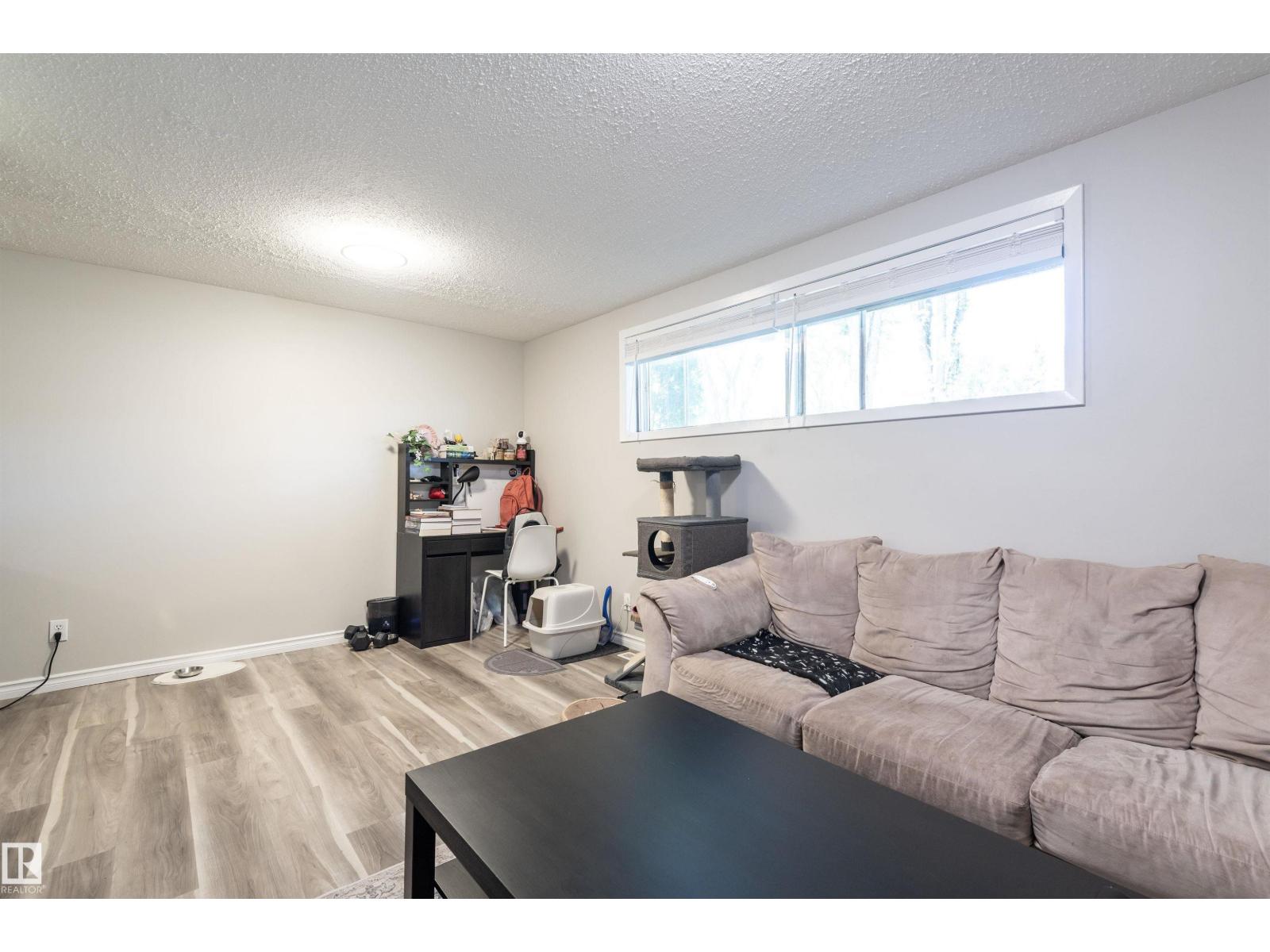 10727/10729 64 AV NW — photo 12