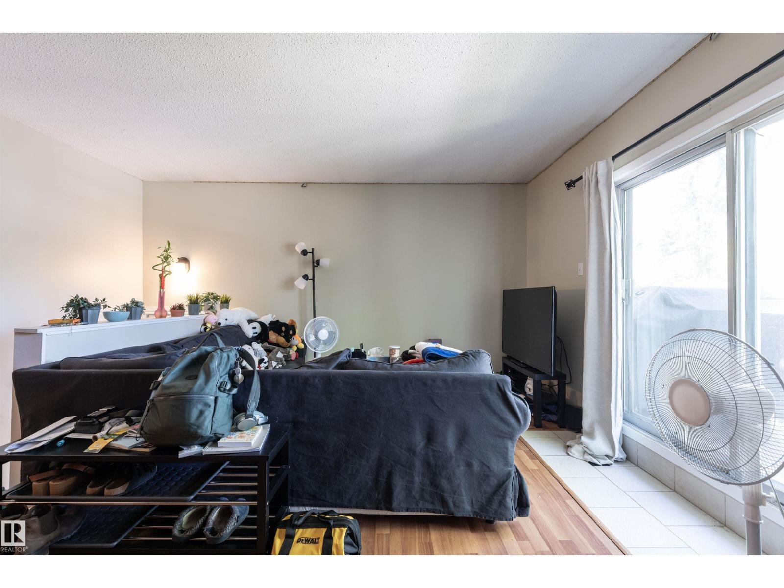 10727/10729 64 AV NW — photo 22