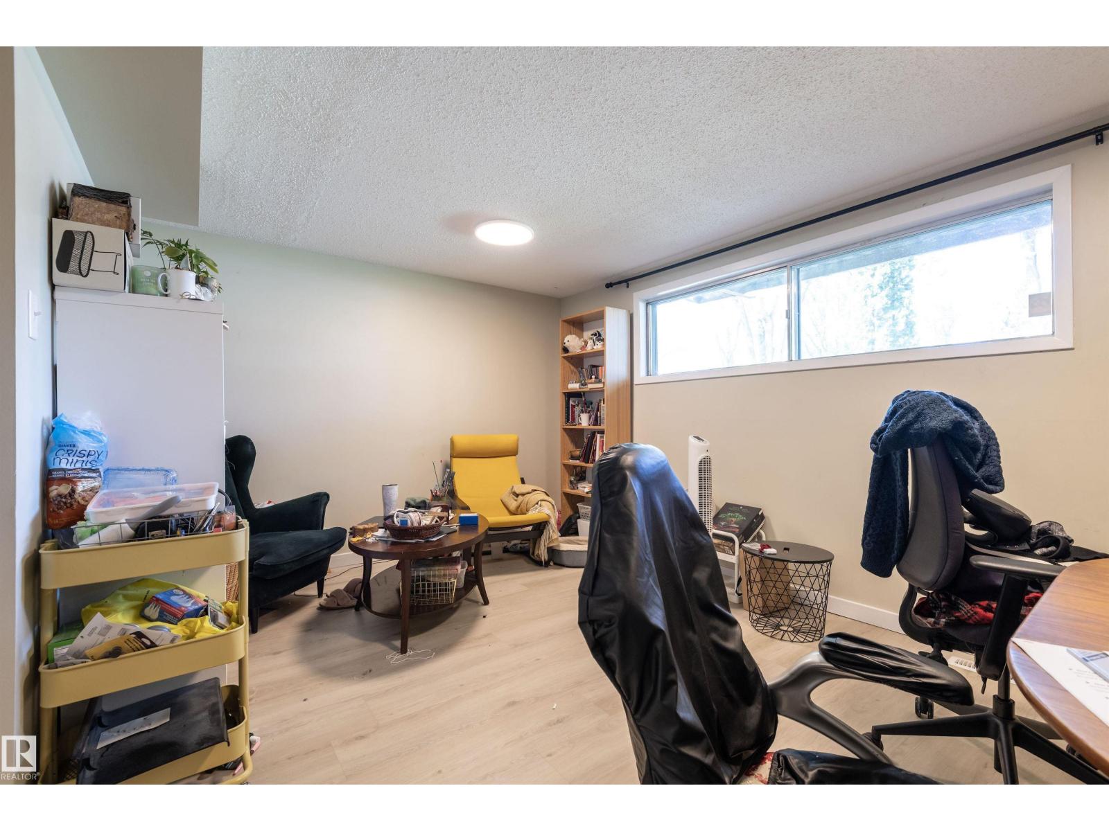 10727/10729 64 AV NW — photo 29