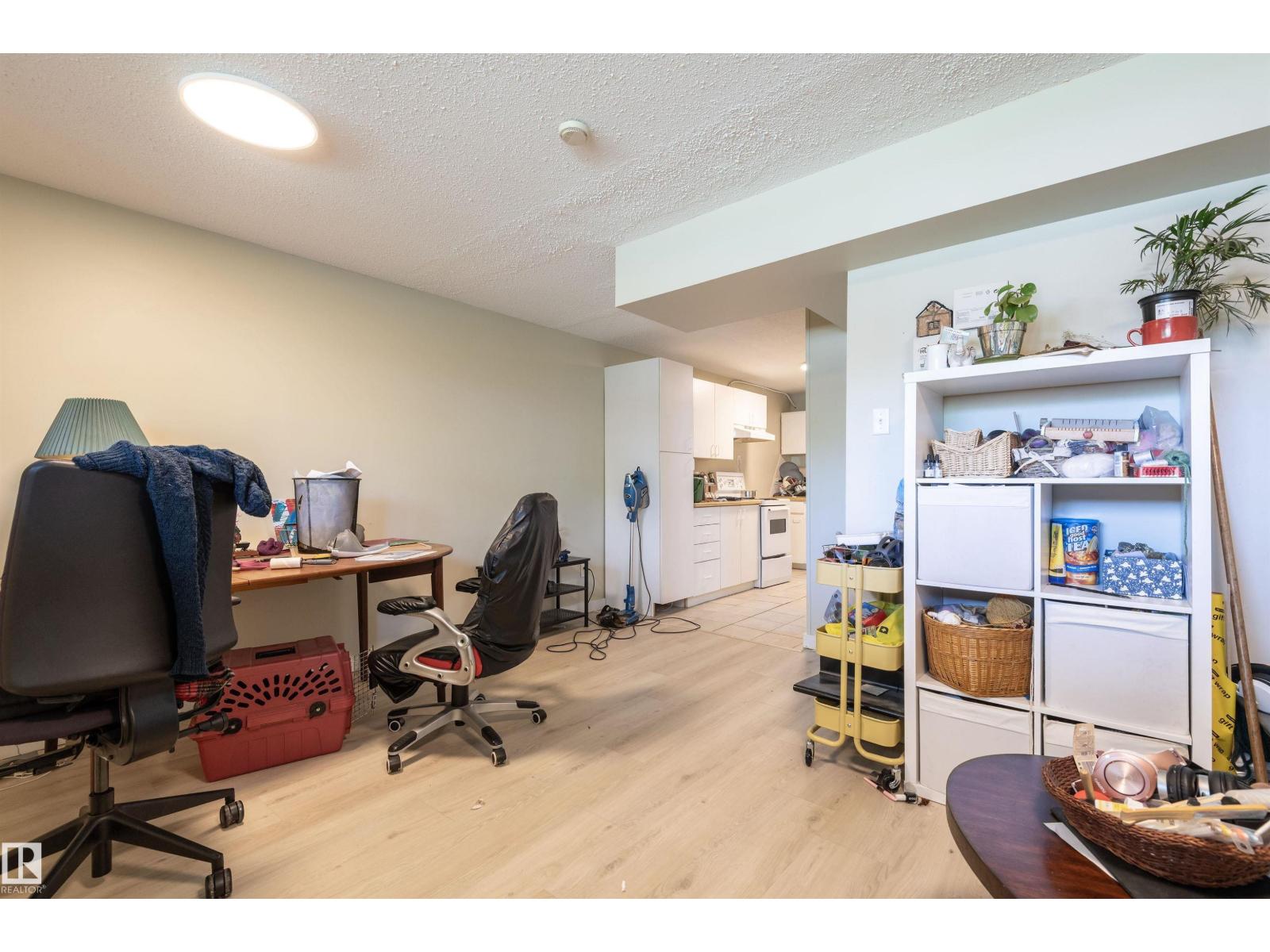 10727/10729 64 AV NW — photo 31