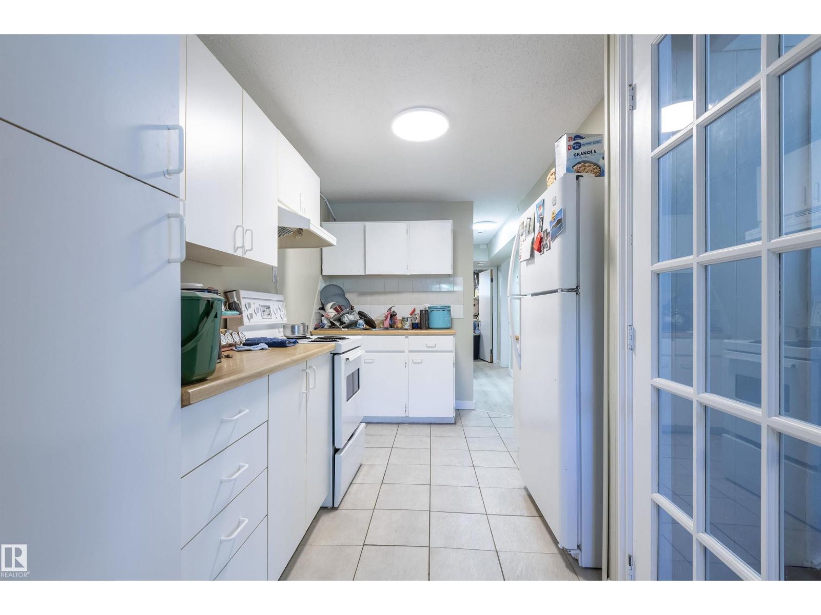 10727/10729 64 AV NW — photo 32