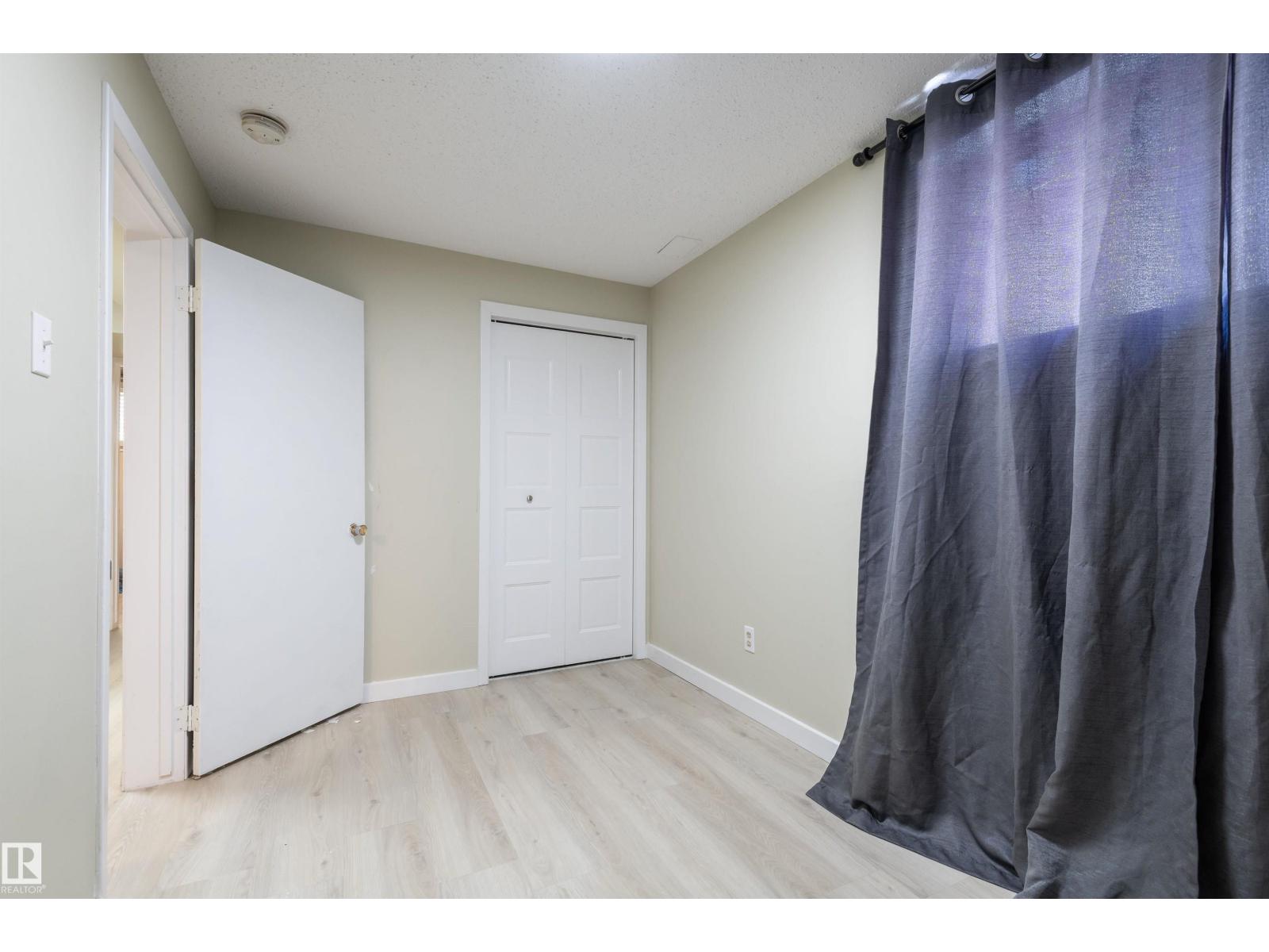 10727/10729 64 AV NW — photo 34