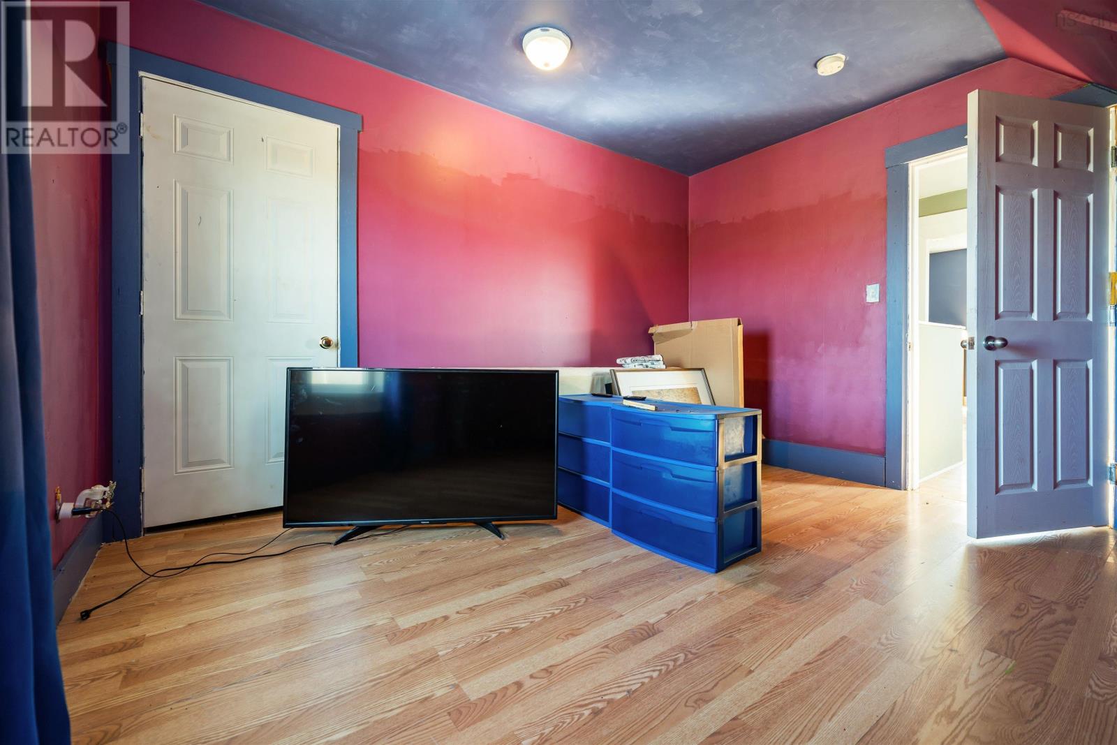 Property 33 of 49 of 237 Mansfield Road