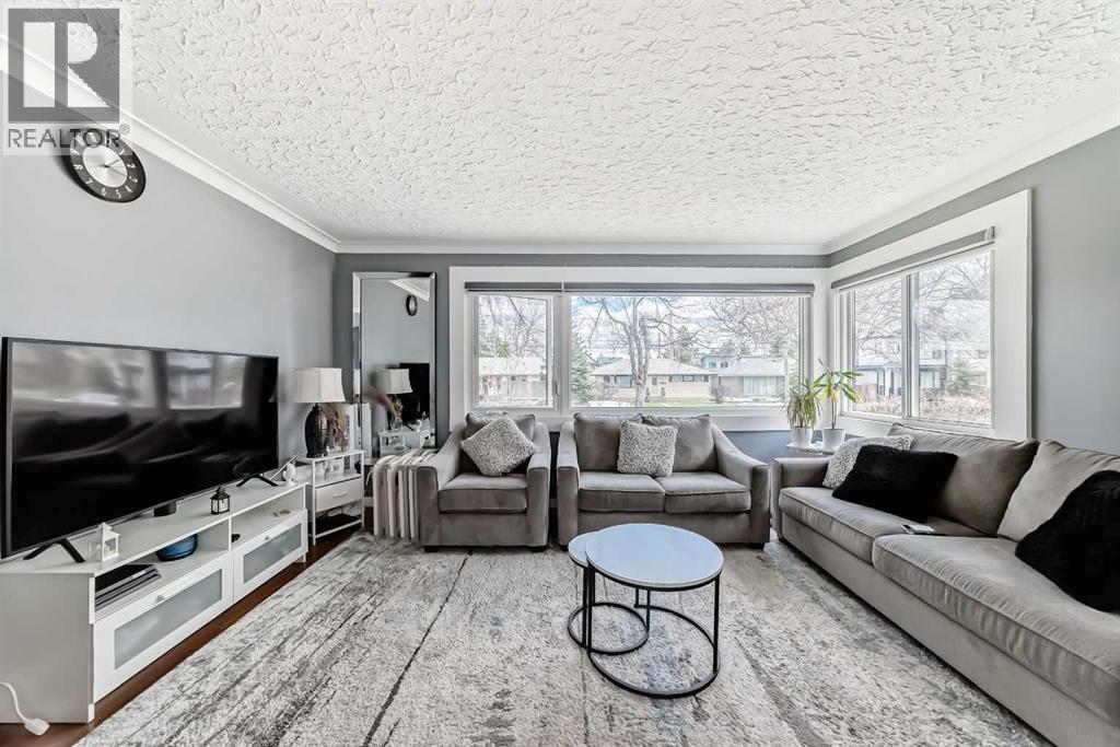 417 37 Street SW - 6
