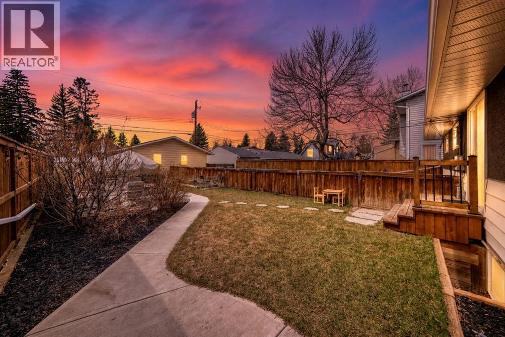 417 37 Street SW - 2